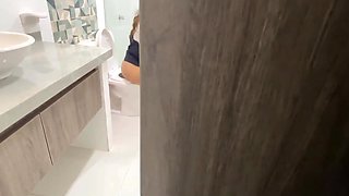 Filthy Curvy Latina PAWG Got Fucked & Jizzed By a Stranger In the Public Toilet