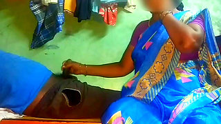 Indian Housewife Aunty Blowjop