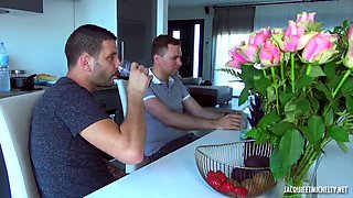 Young French Amateur Anais Tries Her First Sex Scene