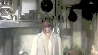 La Venere Bianca And Francesco Malcom In A Good Fuck In The Kitchen