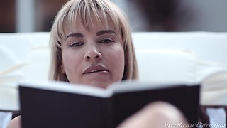 Interracial Lesbian Love at SweetHeartVideo - Lesbian Stepmother Scene: Romance Novels with All Natural Ebony Nia Nacci