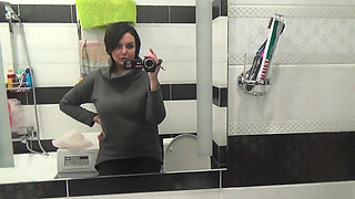 Kate pissing a lot with hairy pussy  after long desperation