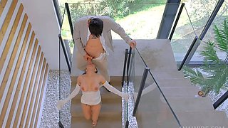 Spoiled Girl Fucks The Boss Of Security Before Her Father