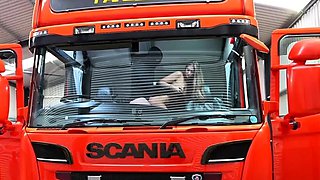 OnlyFans - Lily Phillips Gets A FakeTruck GangBang