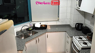 Video for Fans, the Secrets of a Stepmother in the Kitchen