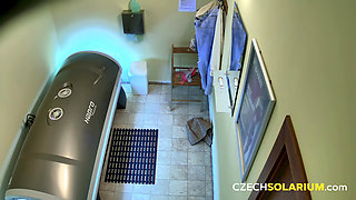 Czech Solarium 159: Model Masturbates in the Solarium for the Cameras