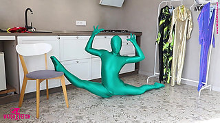 Naked Contortion in Zentai
