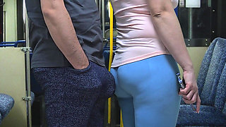 Almost Seen by Bus Driver When Stranger Girl Give Me a Handjob