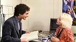 Curvy brunette latina gives a blowjob and handjob