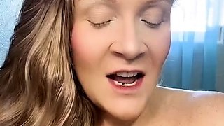 Hot Busty Webcam Babe Masturbate Solo