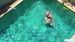 I Am Ashamed I Was Watching My Neighbor at the Pool Now I Have to Fuck Her to Apologize