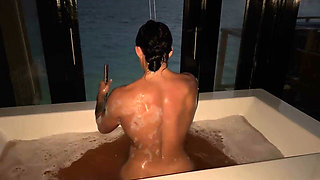 Sexy Muscle Girl Bath Tease Oceanfront, Outdoor Nudity