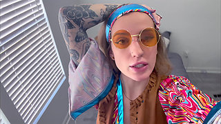 Sutton's Groovy '60s Giantess Fantasy 4K POV Tiny Thrills Await!