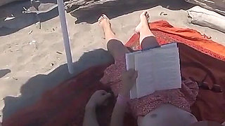 Risky Handjob on the Canary Beach Caught Reading a Book - Misscreamy