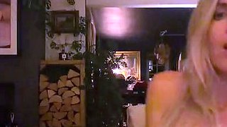 Beauty small tit amateur teen masturbating her shaved pussy