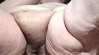 Fisting Her Cunt N Cumming a Bunch