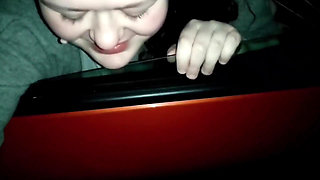 YoungEnglishBBW outdoor dodding handjob