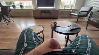 Wait for mom to come!