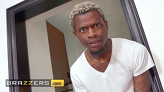 Brazzers - juicy stacey & pool man jordi start fooling around right next to Karina King until she joins for a threesome