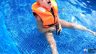 Life Jacket Vibe Play in the Pool