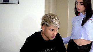 Danner Mendez pummels Colombian boss, Almendra Gala pays