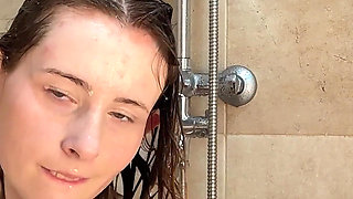 Foamy Dream Pixie Shower - Sudsy Caress to Poses Bliss
