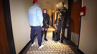 Arabic babe is ready to give her for a stranger's help in the airport