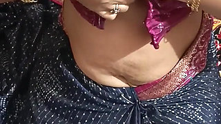 Desi Indian Beautiful Owner Aunty Fucking for Rent Closing