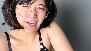 Amateur Webcam Teen Masturbates And Teases