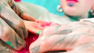 Anal Loving Alt Pornstar Gapes Wide After Getting Fucked Hard by Tattooed Dick