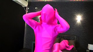 amateur innocent doll1 fingering herself on live webcam