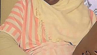 The Muslim Almost Tear Her Pussy She Was Curious of Masturbation
