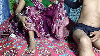 Desi Village bhabhi ki chudai saree me