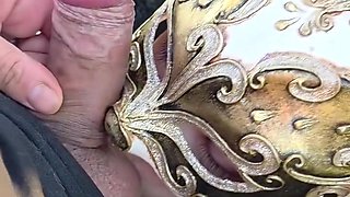 Passeggiata, Pisciata E Scopata Allaperto In Pubblico