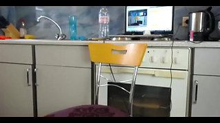 Amateur Sexydea Flashing Ass on Live Webcam