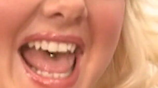 Adorable PAWG Is Sitting on the Face of Her Fucker Making Him Ready to Pounce.