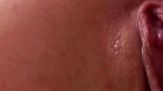 I hunt my cunt - teen girl Leila Smith wanks her pussy hard