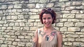 It's been a while since 28-year-old Chloe's first threesome... - Jacquie et Michel TV