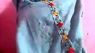 Akele maja nahin a raha hai kuchh hai to a Jao mere pass