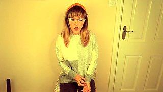 blonde teen pregnant girl has her pussy masturbated