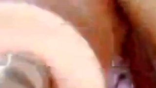 Sex Machine Brought Her to a Big Squirt