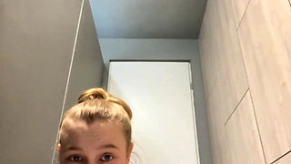 Masturbate in the changing room