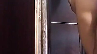 The Girl Called a Plumber to Her House and the Plumber Fucked Her Pussy