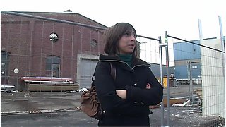 German Street Casting With A Turkish Slut