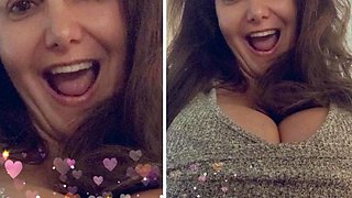 Webcam fun mature brunette with toys cum on cam