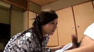 amateur asian gives a blowjob