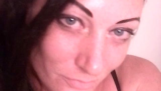 AluraMarie wet pussy