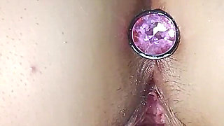 Anal Plug Makes a Korean Woman's Little Pussy Extremely Tight, Try Not to Cum in It