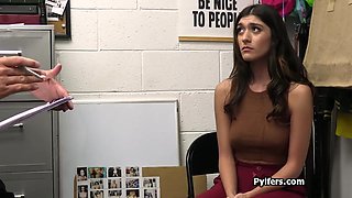 Full-breasted braless musical instrument thief pounded