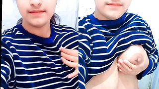 Desi hornny girl Fingring her self pusy xvideo viral mms